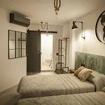 La Aduana - The Experience 4*