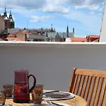 La Aduana - The Experience 4*