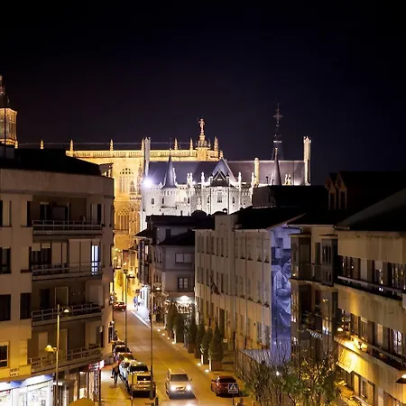 La Aduana - The Experience 3*