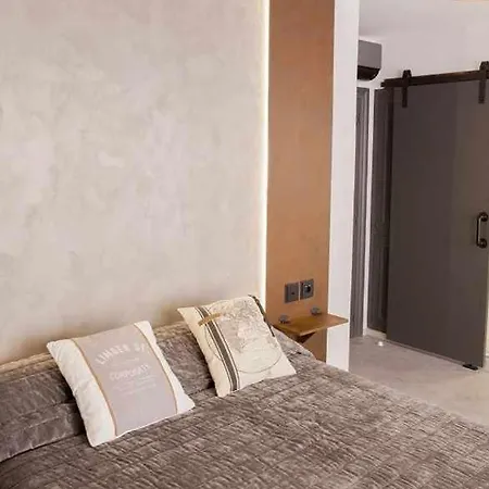 La Aduana - The Experience 4*