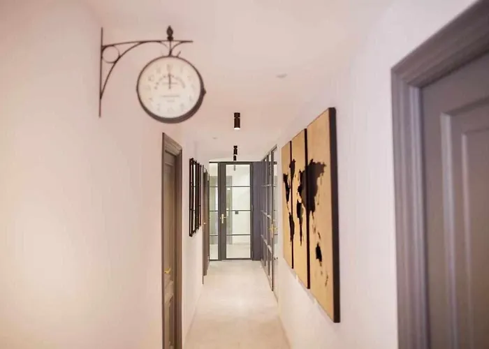 La Aduana - The Experience Astorga