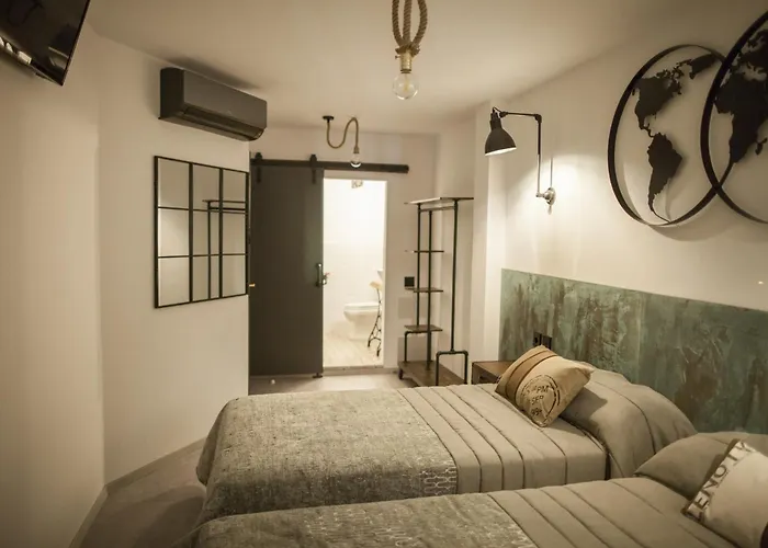 La Aduana - The Experience