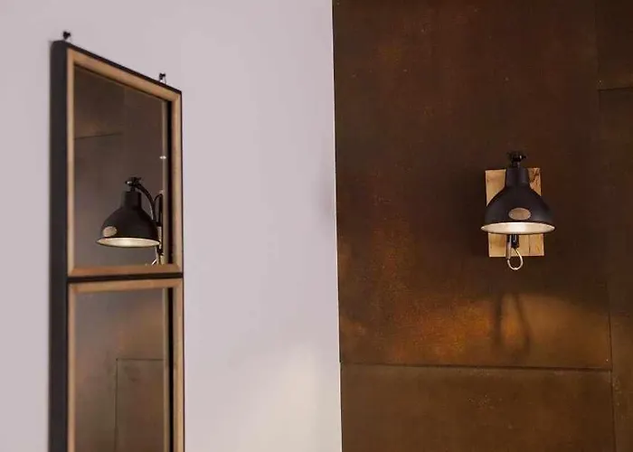 La Aduana - The Experience 3* أستورغا